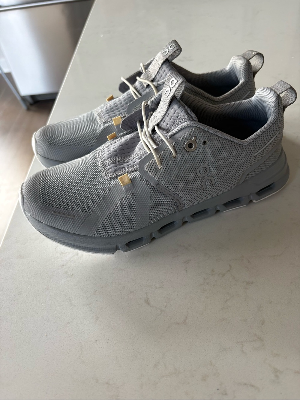 On Kids' Grade School Cloud Sky Shoes 4.5Y